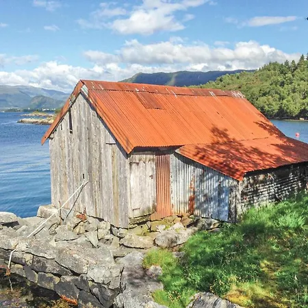 Lovely In Stadlandet *